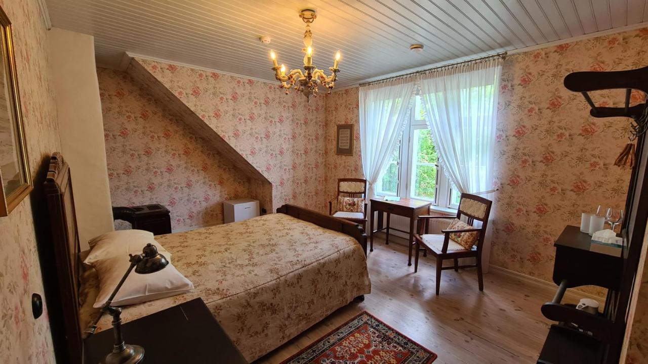 Lahe Guesthouse Haapsalu Exterior foto