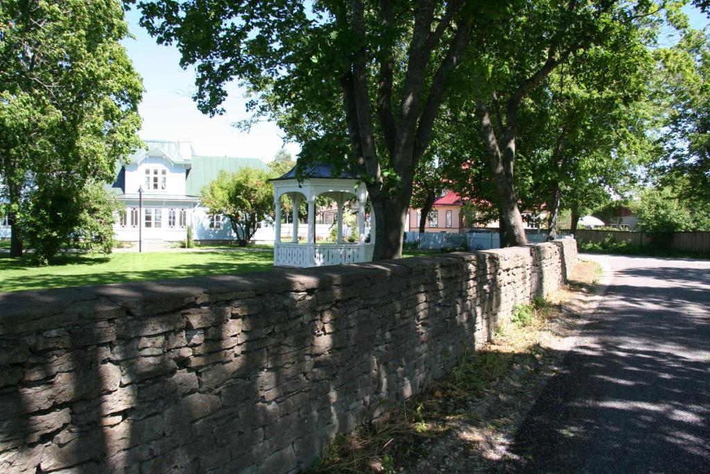 Lahe Guesthouse Haapsalu Exterior foto